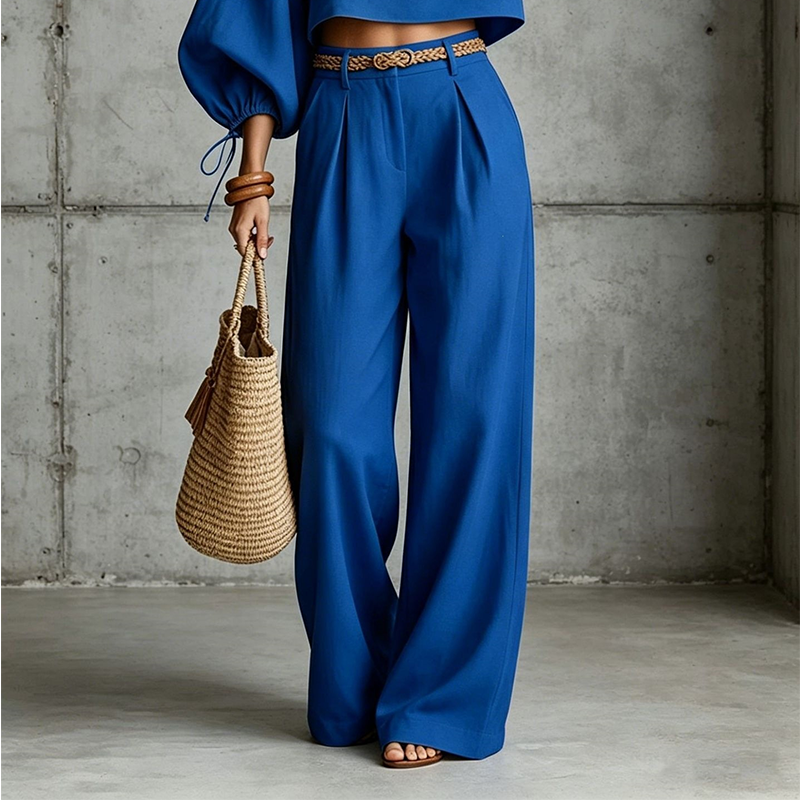 Completo donna due pezzi con top corto e pantaloni larghi
