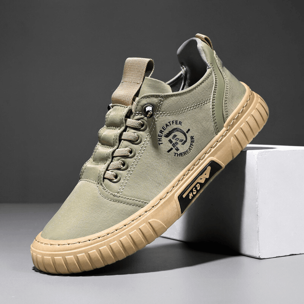 Sneakers uomo casual leggere con suola spessa