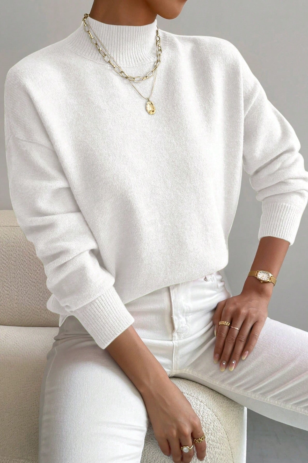 Maglione donna in maglia morbida con collo alto